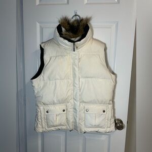 Women’s Cream Puffer Winter Vest with Faux Fur Trim